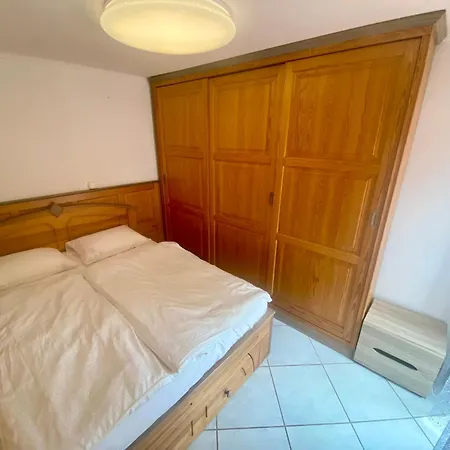 Mihalj Apartment Keszthely